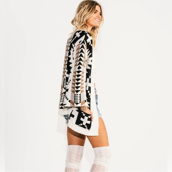 Free People Jen's Pirate Booty La Croix Cardigan Tribal Print Bell Sleeve M/L - Picture 1 of 15